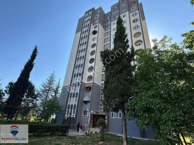 İzmit, Kocaeli içerisinde kiralık mülk