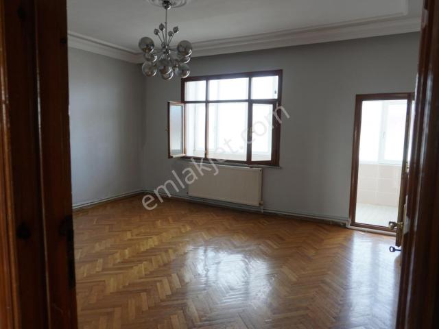Esenler, İstanbul içerisinde kiralık mülk