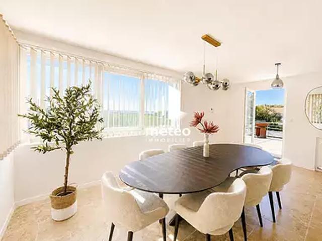 Maison vente à La Rochelle, Yves