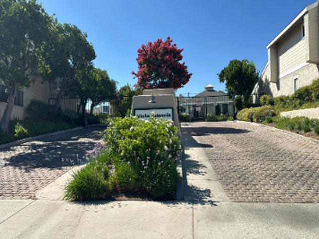 Condo for sale in Canyon Country, California