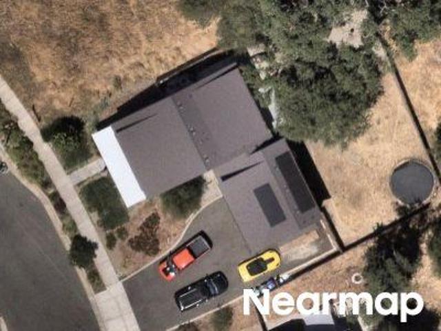 House for sale in Redding