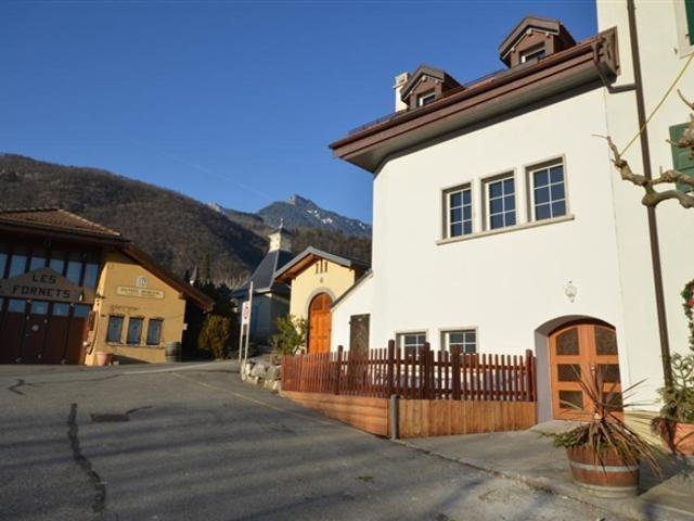 Einfamilienhaus kaufen in Yvorne, Waadt