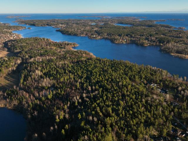 Tomt till salu i Stockholm