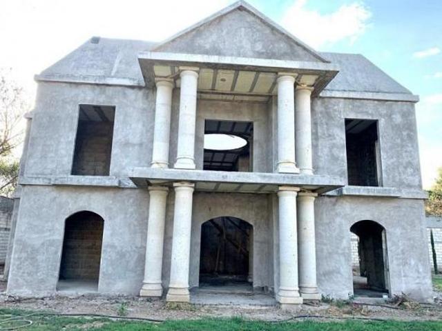 ZACUALPAN DE AMILPAS RESIDENCIA EN OBRA CASI GRIS