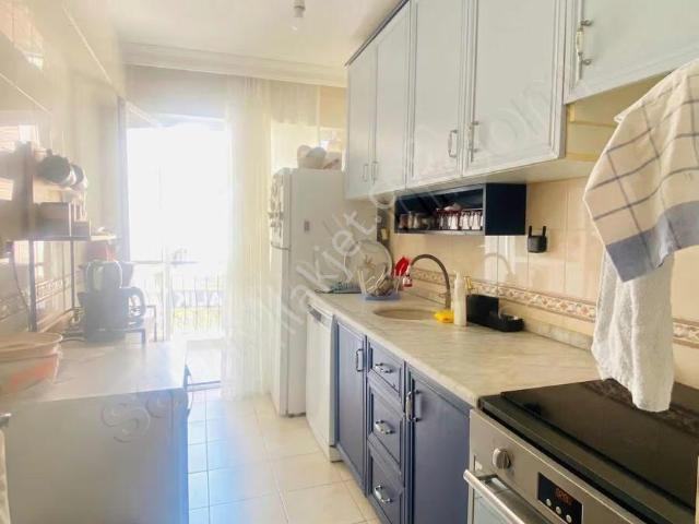 Karabağlar, İzmir içerisinde kiralık mülk
