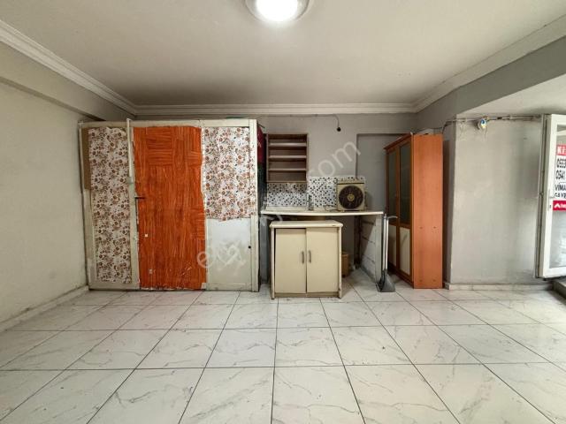Karabağlar, İzmir içerisinde kiralık mülk