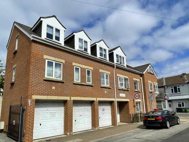 House for sale in Spring Vale, Hampshire