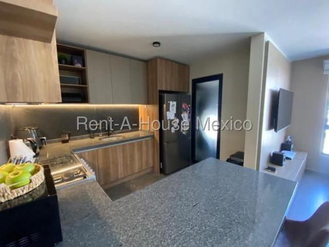 Zákia, deepartamento de dos pisos para la venta. FVR