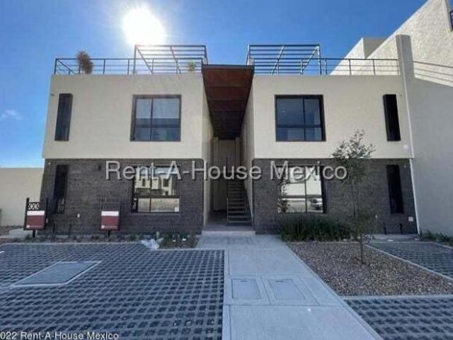 Zákia, deepartamento de dos pisos para la venta. FVR