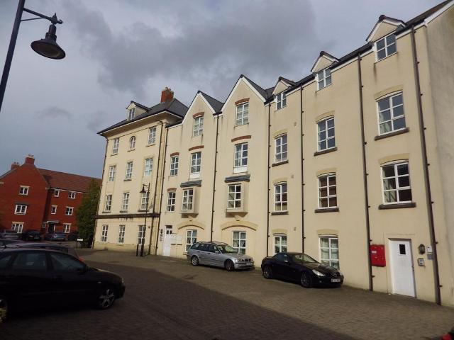 Apartment for rent in Haydon End, Abbey Mead