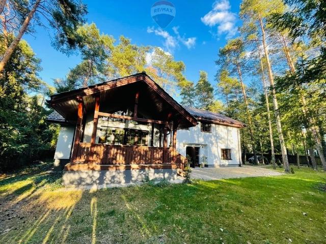 Dom na sprzedaż w Zalesie Górne, Mazowieckie