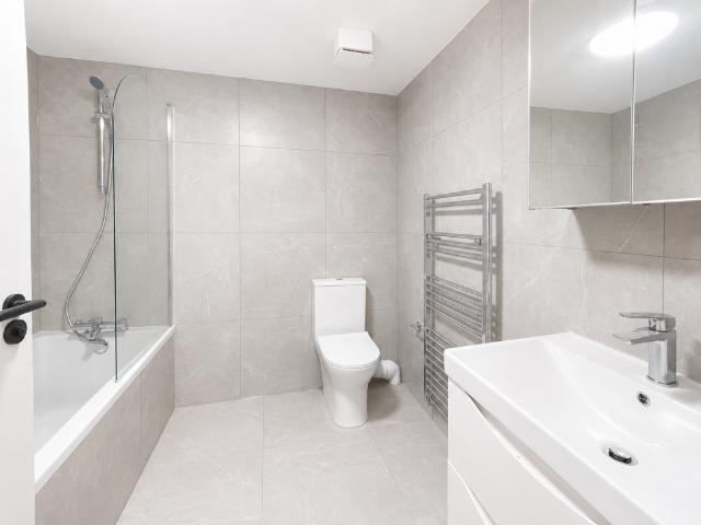 Apartment for rent in Lower Edmonton, Greater London
