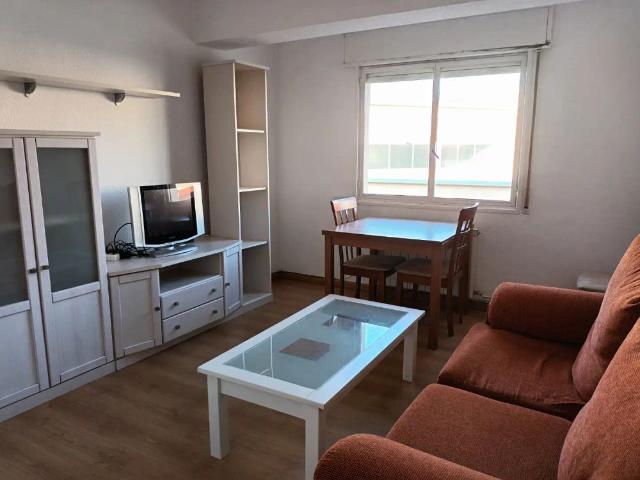 Apartamento en alquiler en Los Bloques, Zamora