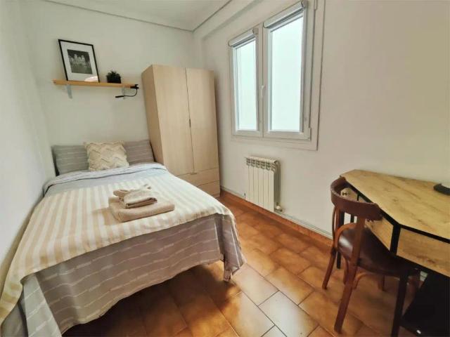 Apartamento en alquiler en Oliver-Valdefierro, Zaragoza