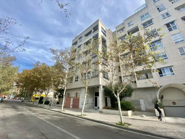 Apartamento en alquiler en El Rabal, Zaragoza