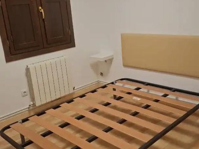 Apartamento en alquiler en El Rabal, Zaragoza