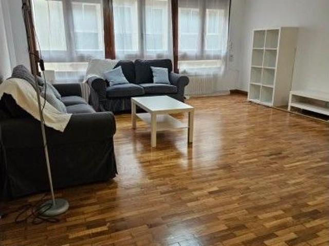 Apartamento en alquiler en Centro, Zaragoza