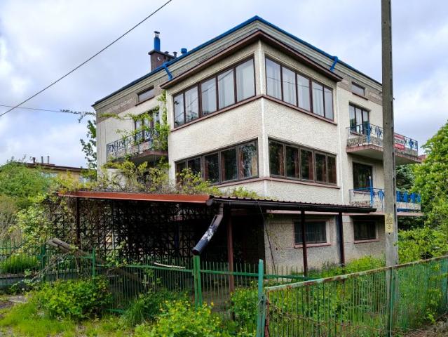Dom na sprzedaż w Strzyżów, Podkarpackie
