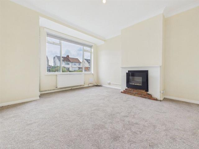 House for rent in Harmondsworth, Greater London
