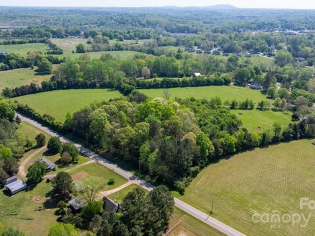 Land for sale in Maiden
