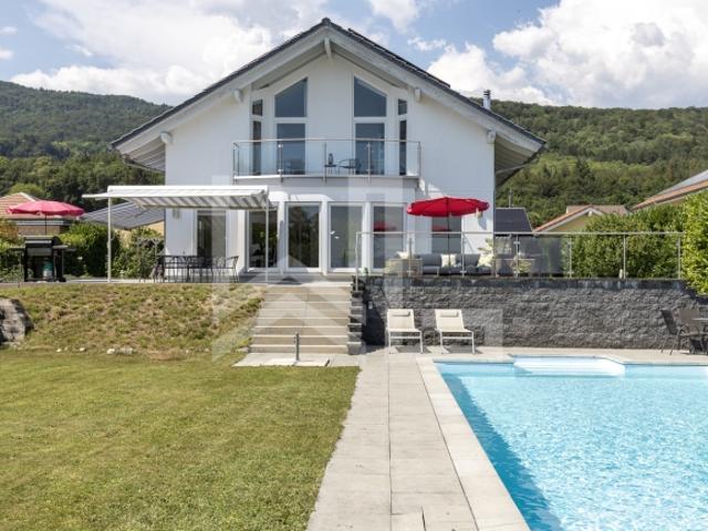 Einfamilienhaus kaufen in Givrins, Waadt