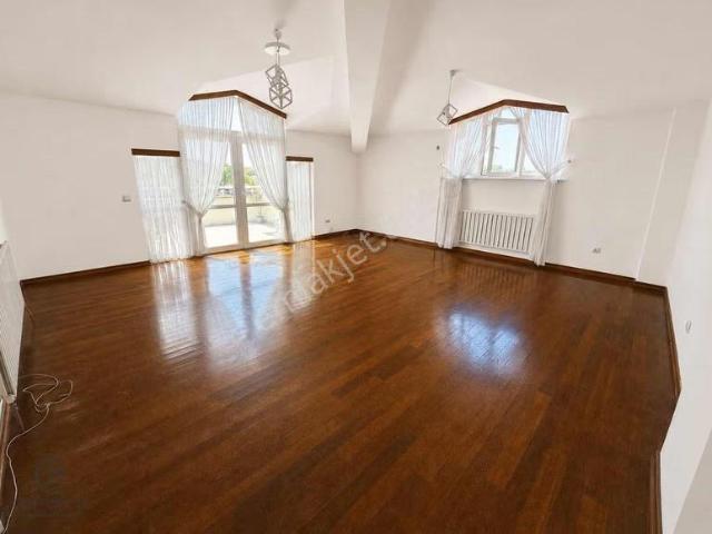 Sariyer, İstanbul içerisinde kiralık mülk