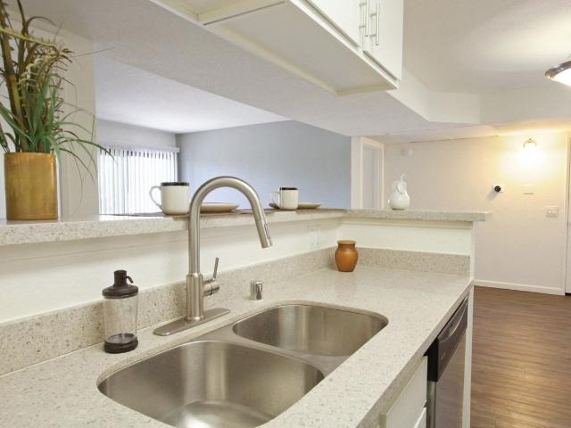 Apartment for rent in Canoga Park, California