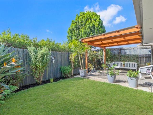 Duplex for sale in Fernbrook, Queensland