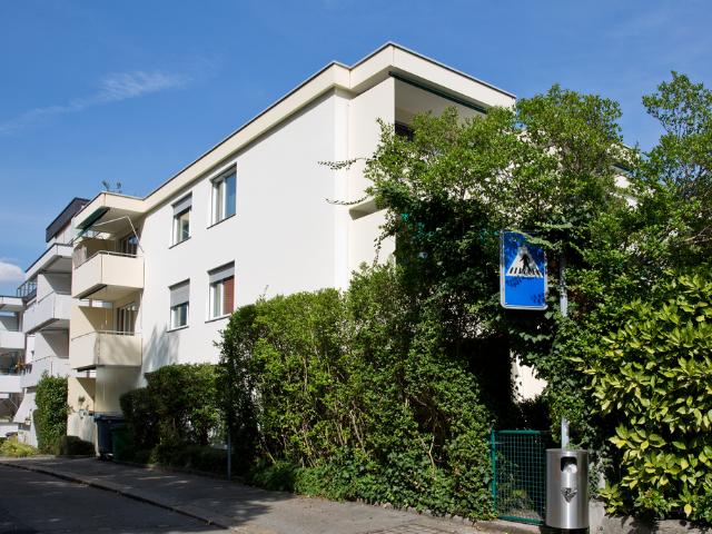 Apartment mieten in Einigen, Zürich