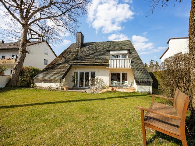 Villa kaufen in Moosach, München