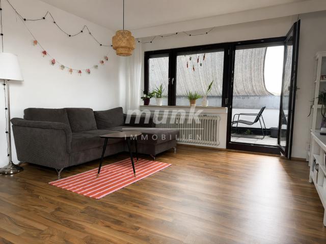 Dachgeschosswohnung kaufen in Wullenstetten, Senden