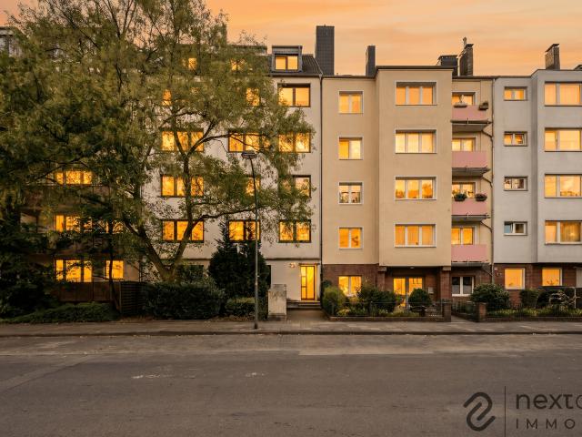 Dachgeschosswohnung kaufen in Büderich, Meerbusch