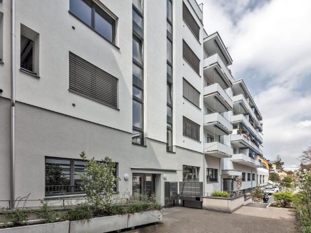 Wohnung mieten in Einigen, Zürich