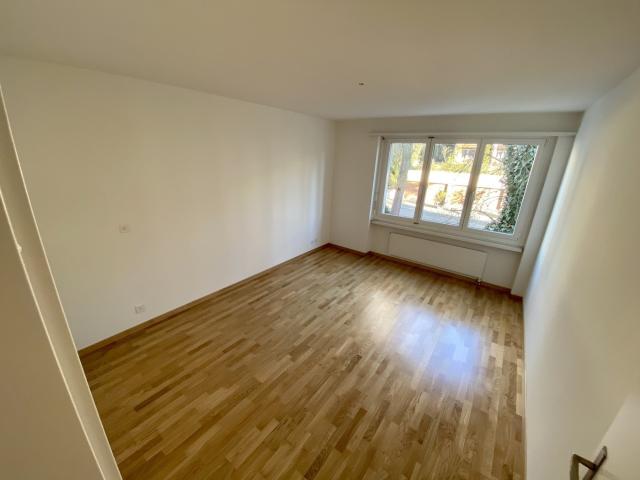 Immobilie kaufen in Einigen, Zürich