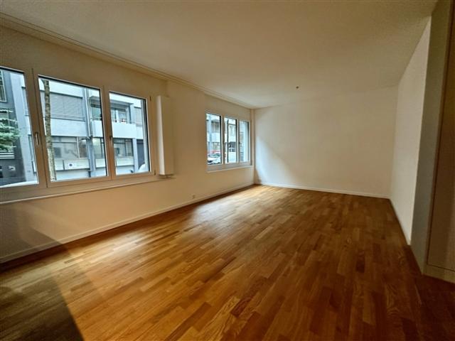 Wohnung mieten in Einigen, Zürich