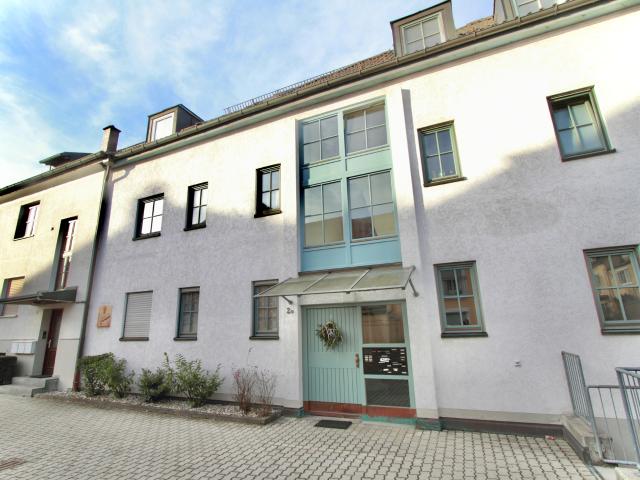 Dachgeschosswohnung kaufen in Kastenau, Rosenheim