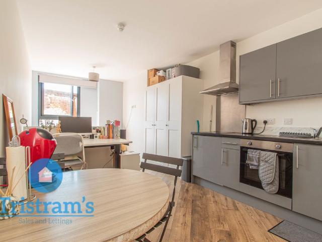 Studio for rent in St Ann's, Haddon