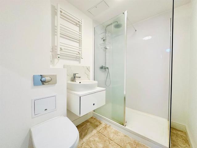 Studio for rent in St Ann's, Haddon
