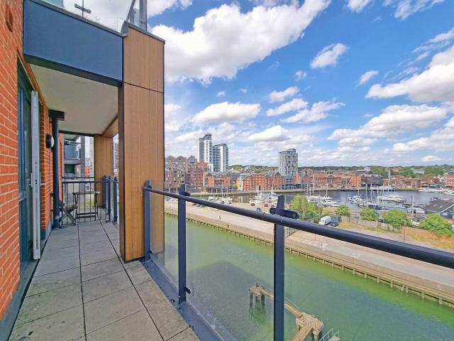 Apartment for rent in Key Street, Suffolk