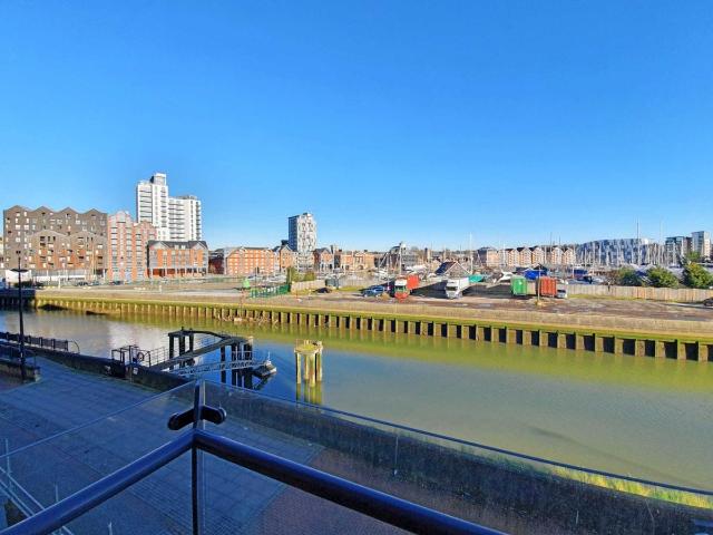 Apartment for rent in Key Street, Suffolk