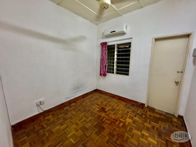 Room for rent in Petaling, Damansara Damai