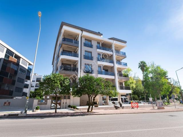 Antalya, Muratpaşa içerisinde satılık mülk