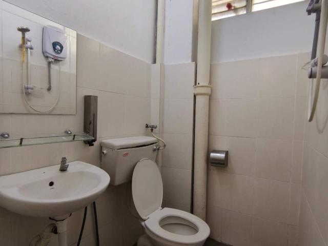 Room for rent in Country Heights Damansara, Kuala Lumpur