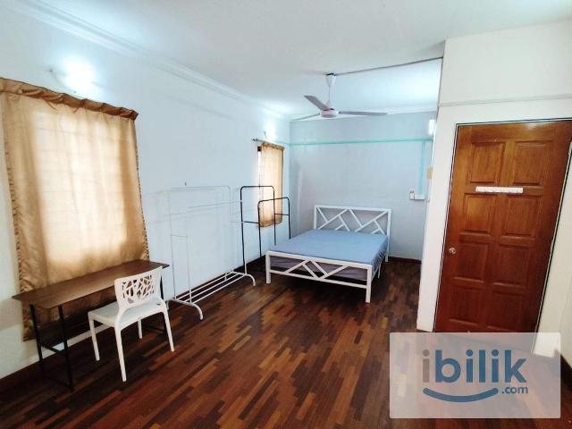 Room for rent in Petaling, Damansara Damai