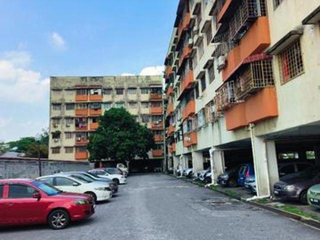 Apartment for sale in Kajang, Langat