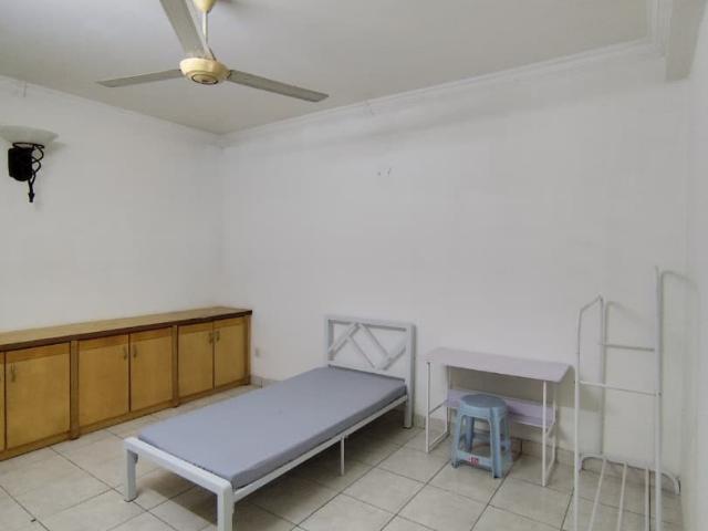 Room for rent in Petaling, Damansara Damai