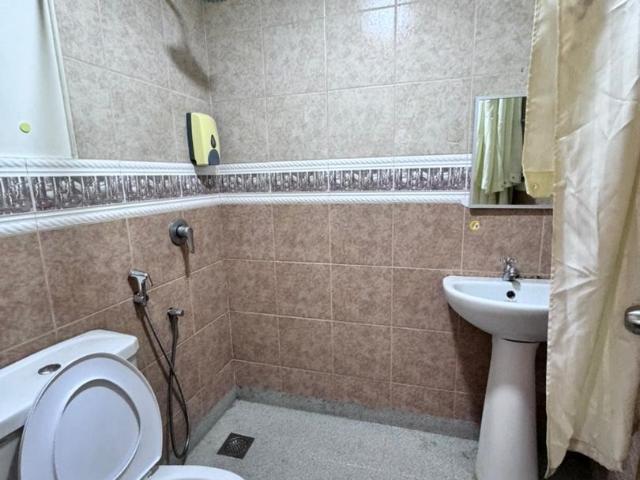 Room for rent in Petaling, Alam Impian