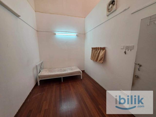 Room for rent in Alam Impian, Selangor