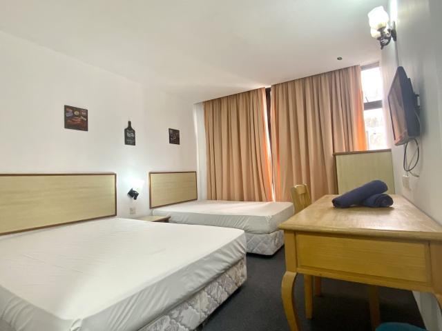 Room for rent in Petaling, Alam Impian