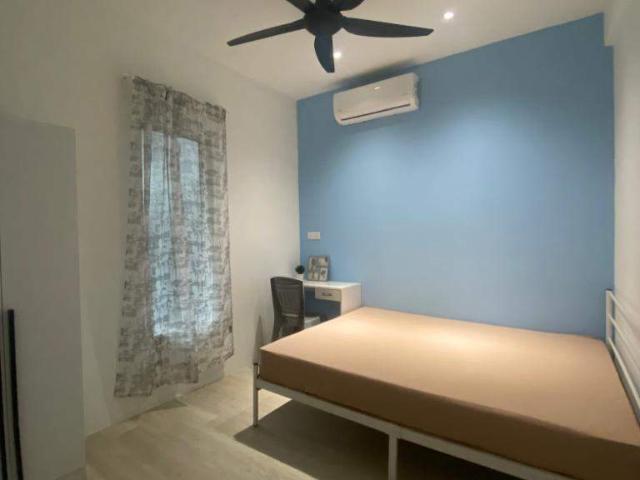 Room for rent in Petaling, Alam Impian